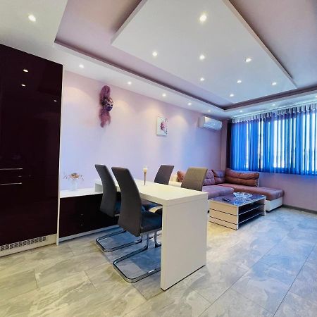 Апартамент Чаролит / Apartment Charoite Burgas Exterior foto