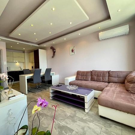 Апартамент Чаролит / Apartment Charoite Burgas Exterior foto