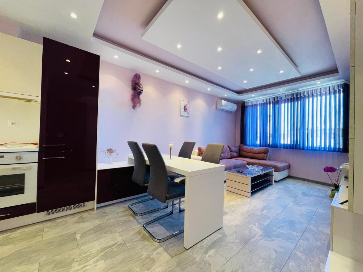 Апартамент Чаролит / Apartment Charoite Burgas Exterior foto