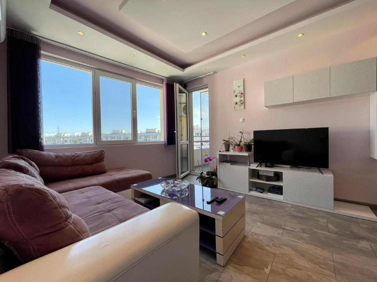 Апартамент Чаролит / Apartment Charoite Burgas Exterior foto