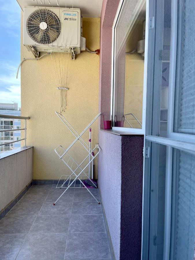 Апартамент Чаролит / Apartment Charoite Burgas Exterior foto